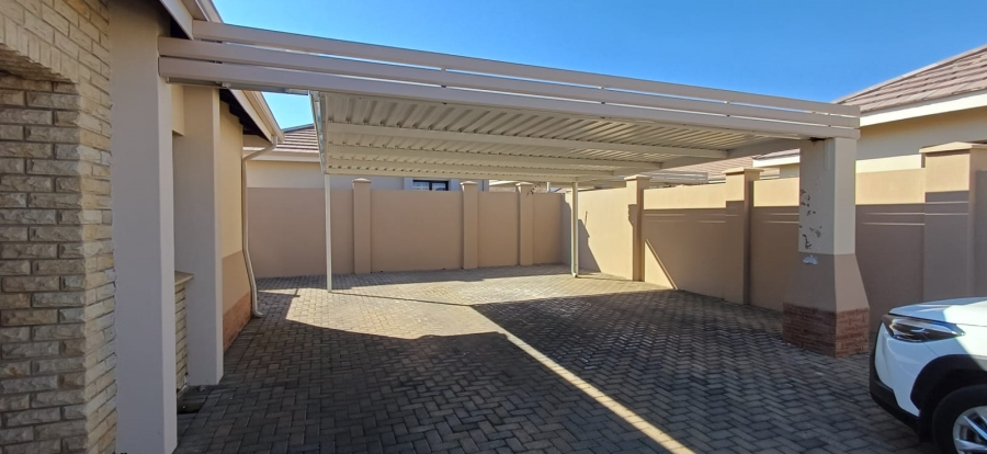 2 Bedroom Property for Sale in La Provance Free State